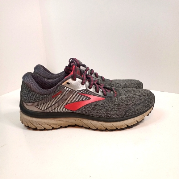 Brooks Adrenaline GTS 18 sz 10 D Wide Grey Red Women Running Shoes 1202681D079. - Picture 1 of 8